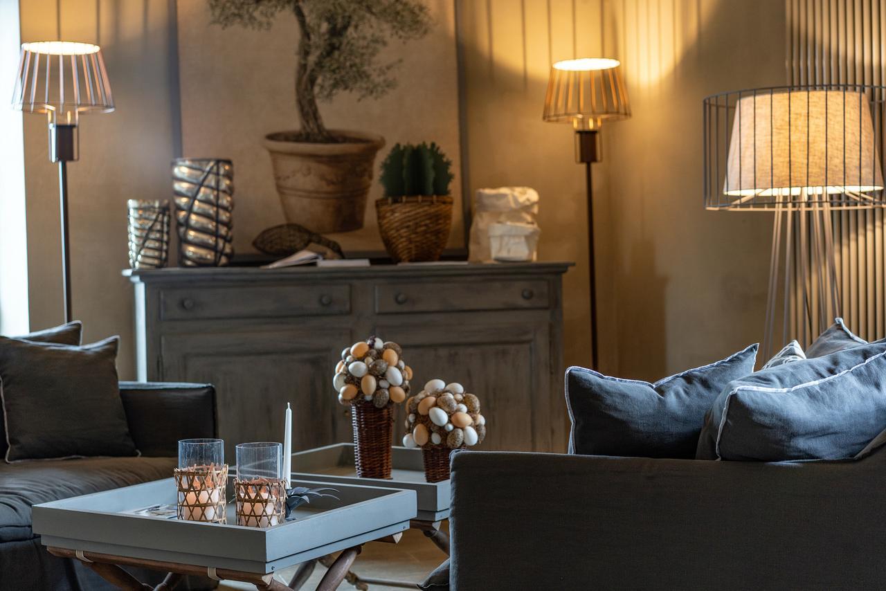 Villa Sassolini Country Boutique Hotel モンテヴァルキ エクステリア 写真